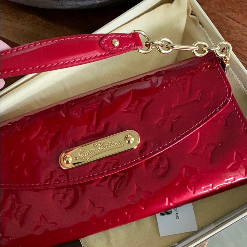 Authentic Louis Vuitton sunset clutch pomme red